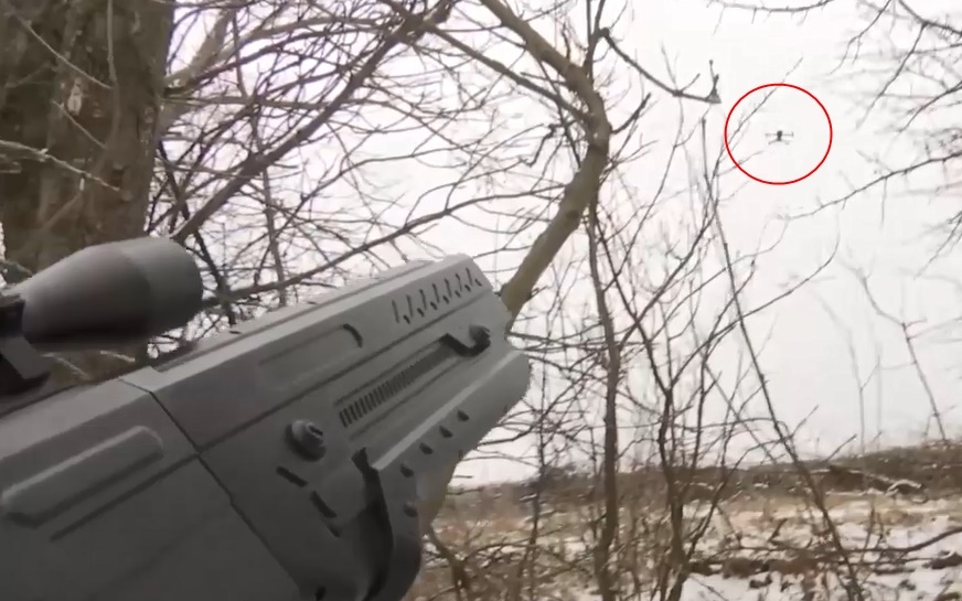 Đặc nhiệm Nga dùng súng điện tử săn bắt UAV trinh sát của Ukraine